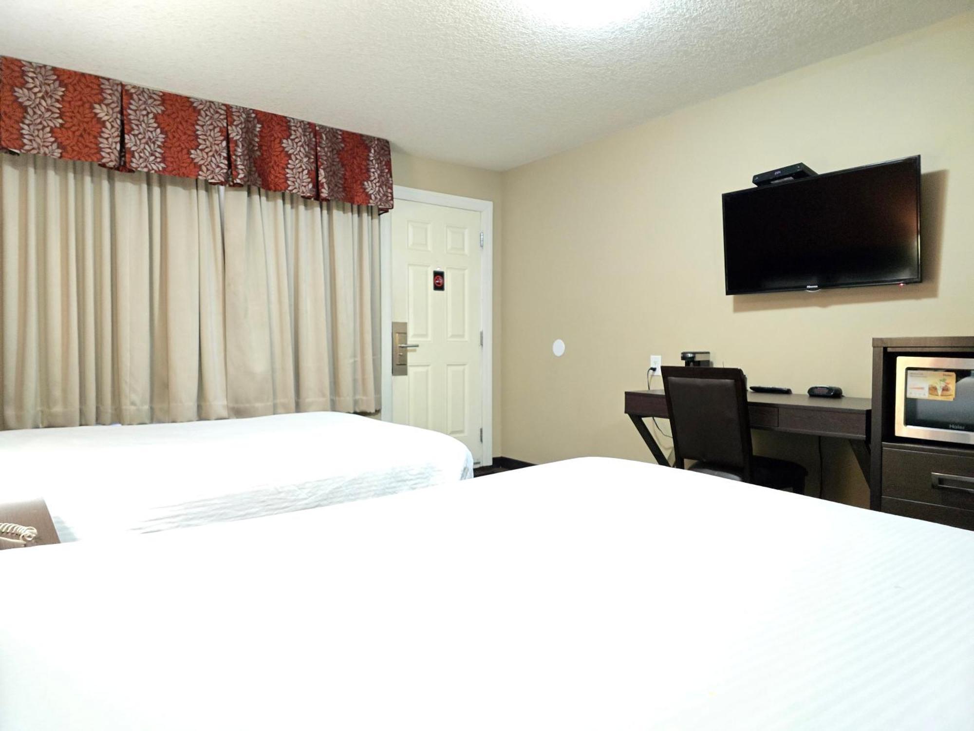 Royal Lodge Edmonton Bagian luar foto